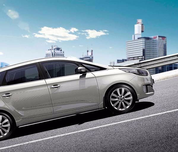 Kia Carens Gallery