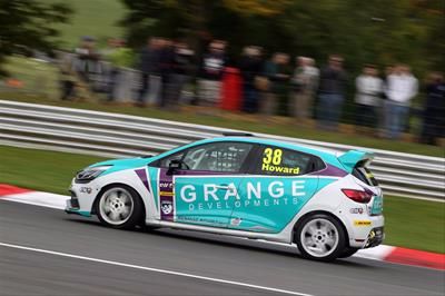Rutland's Mark Howard to defend Renault UK Clio Cup 'Masters' crown with Team Pyro