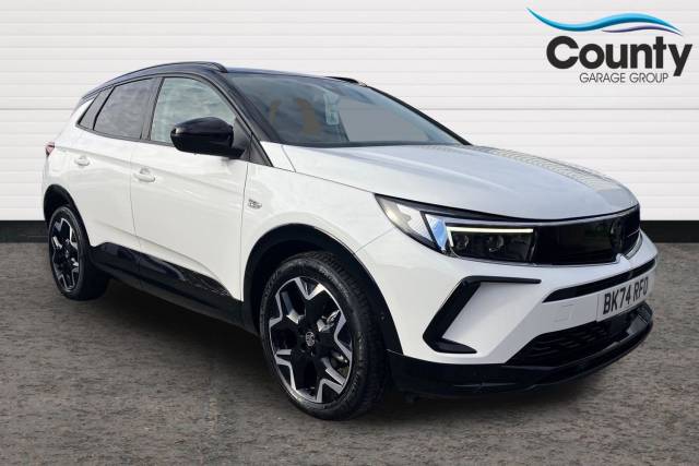 Vauxhall Grandland 1.2 Hybrid [136] Ultimate 5dr e-DCT6 Hatchback Petrol WHITE