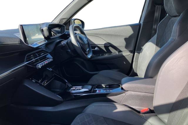 2022 Peugeot e-2008 0.0 100kW GT Premium 50kWh 5dr Auto