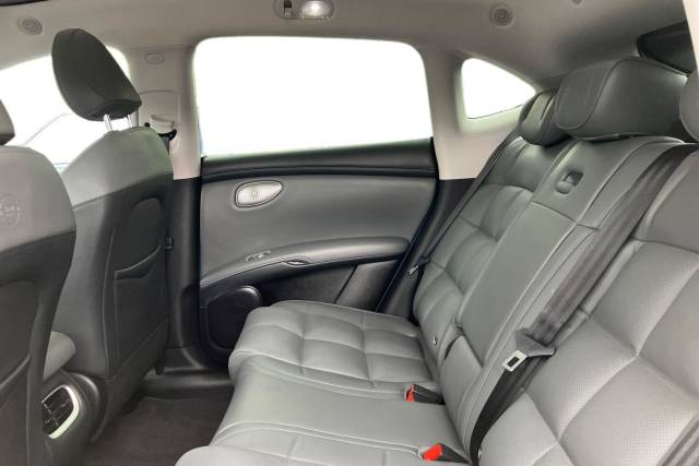 2025 MG Im6 0.0 300kW Long Range 100kWh 5dr Auto