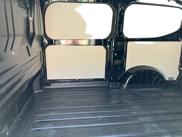 2025 Ford E-Transit Custom 100kW 65kWh H1 Van Limited Auto