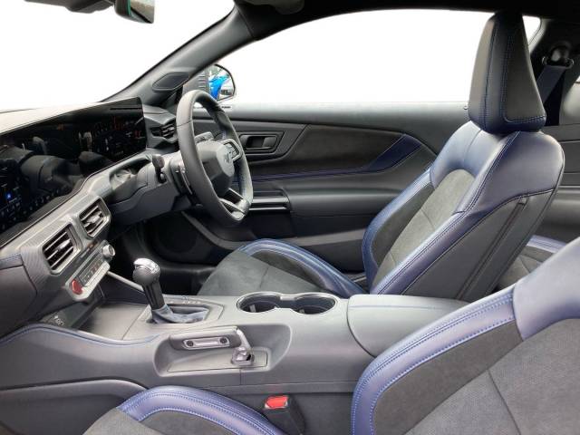 2025 Ford Mustang 5.0 V8 Dark Horse 2dr Auto