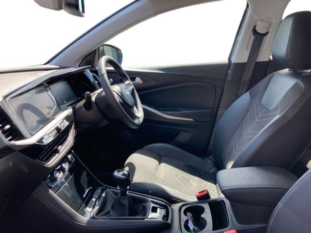 2024 Vauxhall Grandland 1.2 Turbo Ultimate 5dr
