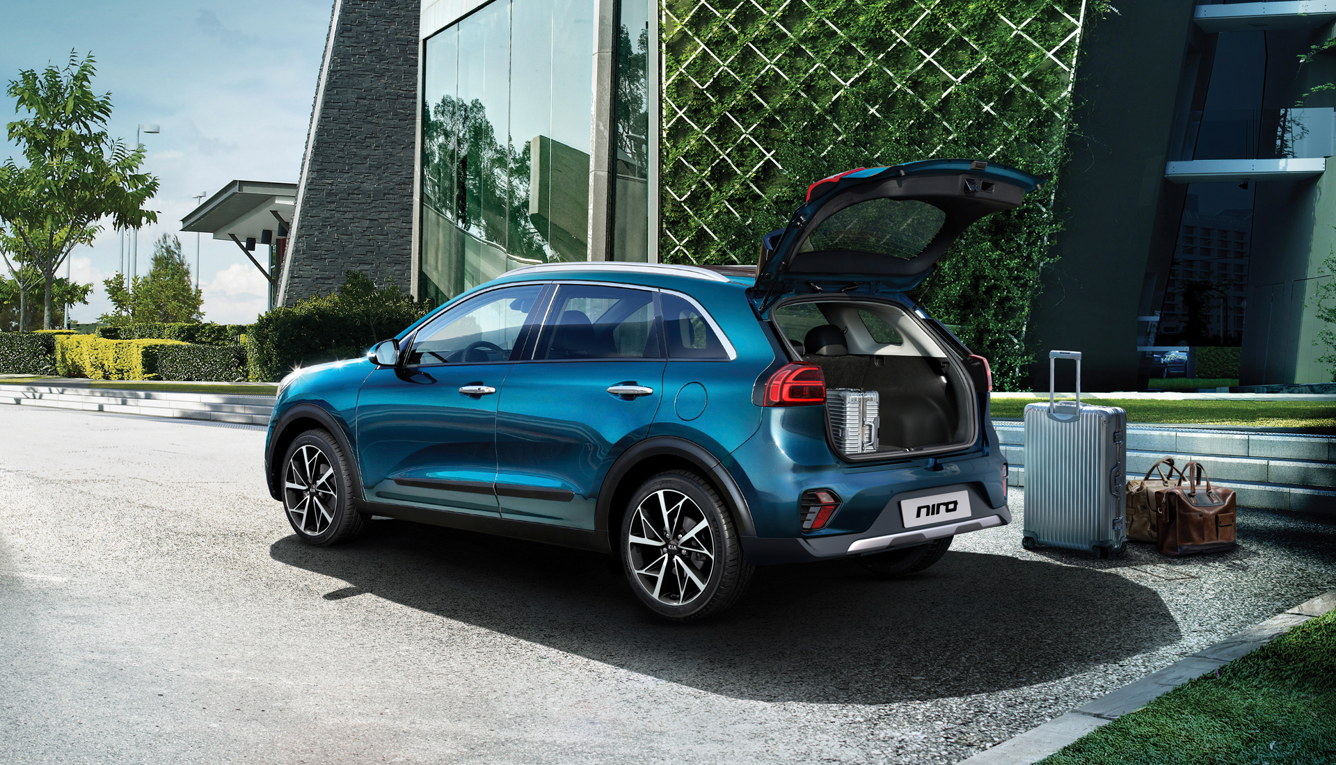 New Kia Niro Self Charging Gallery