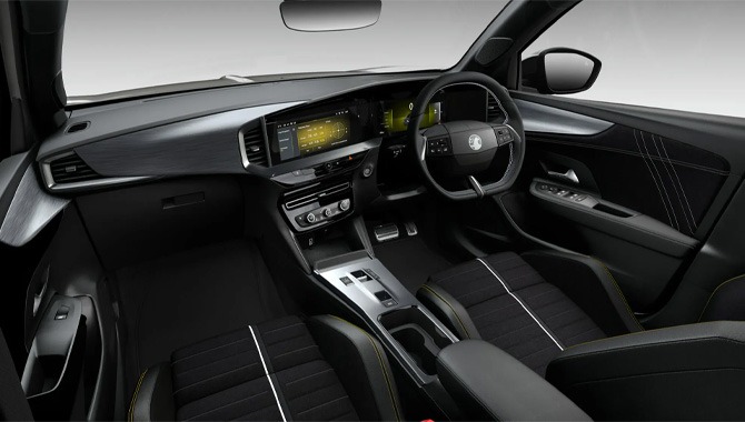 Vauxhall New Mokka GSE - Interior