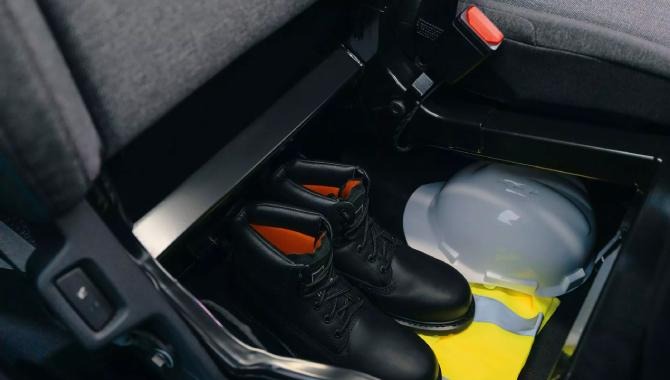 NEW RENAULT MASTER E-TECH ELECTRIC - Interior