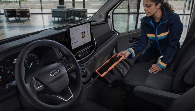 Ford E-Transit - Interior